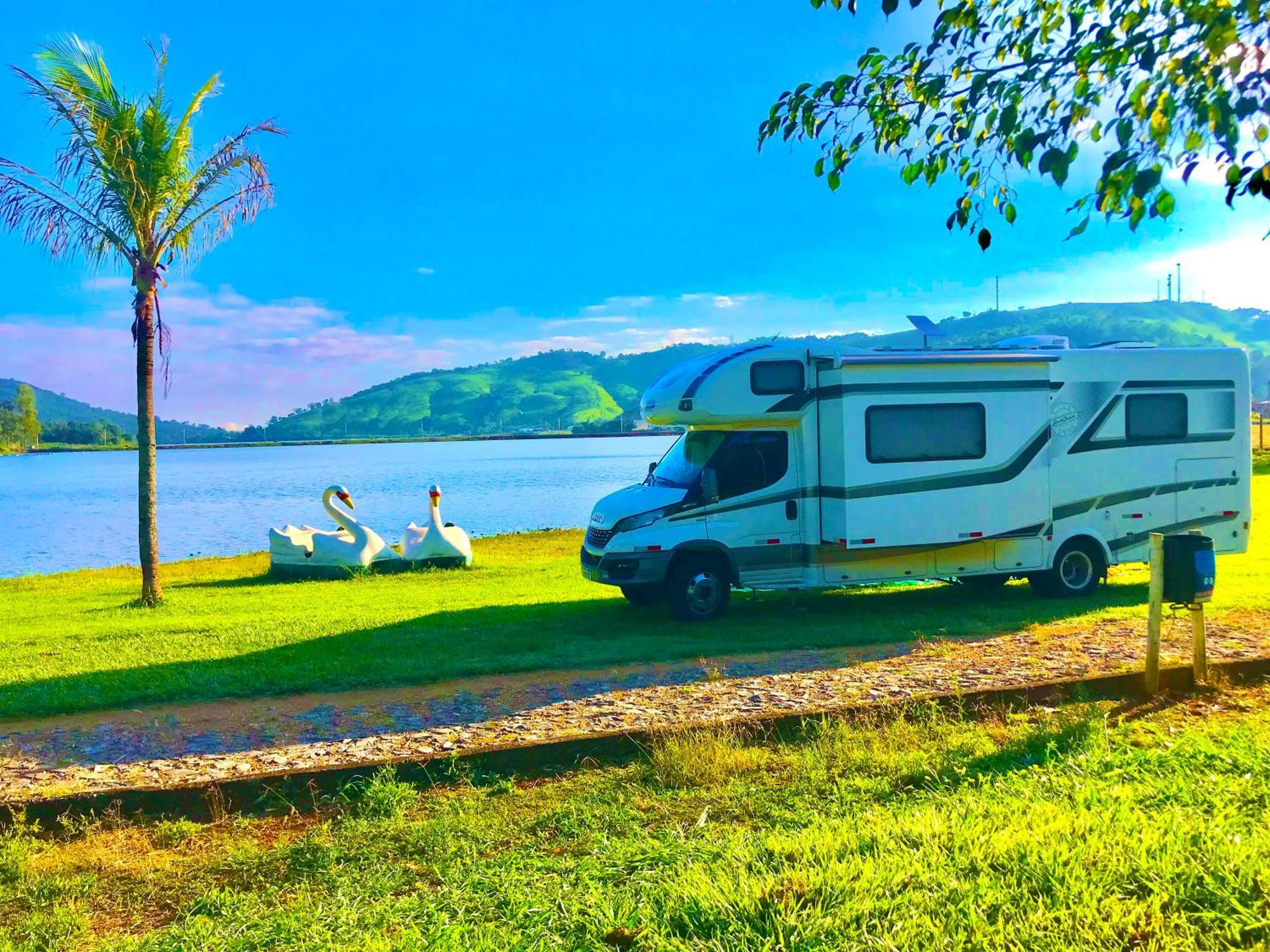 Pousada E Camping Recanto Da Praia Capitólio 外观 照片